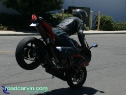 GSXR-1000 - Stoppie (II)